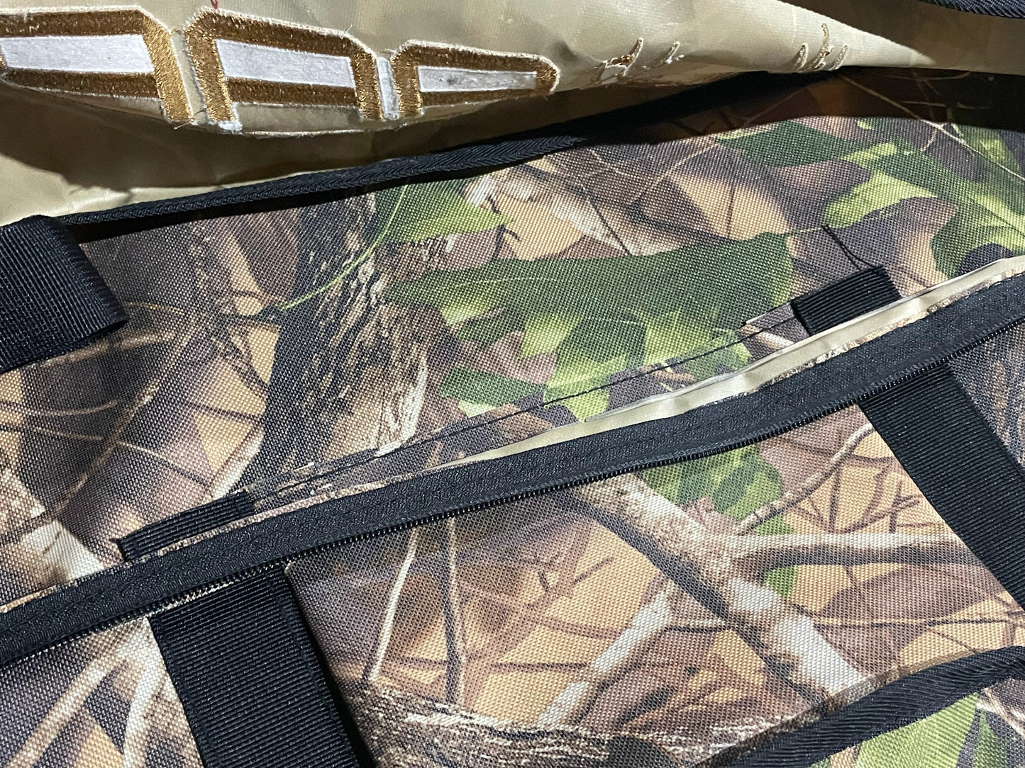 Compound Bow bag Archery Arrows Carry Bag Case with ARROW HOLDER Black/Camo