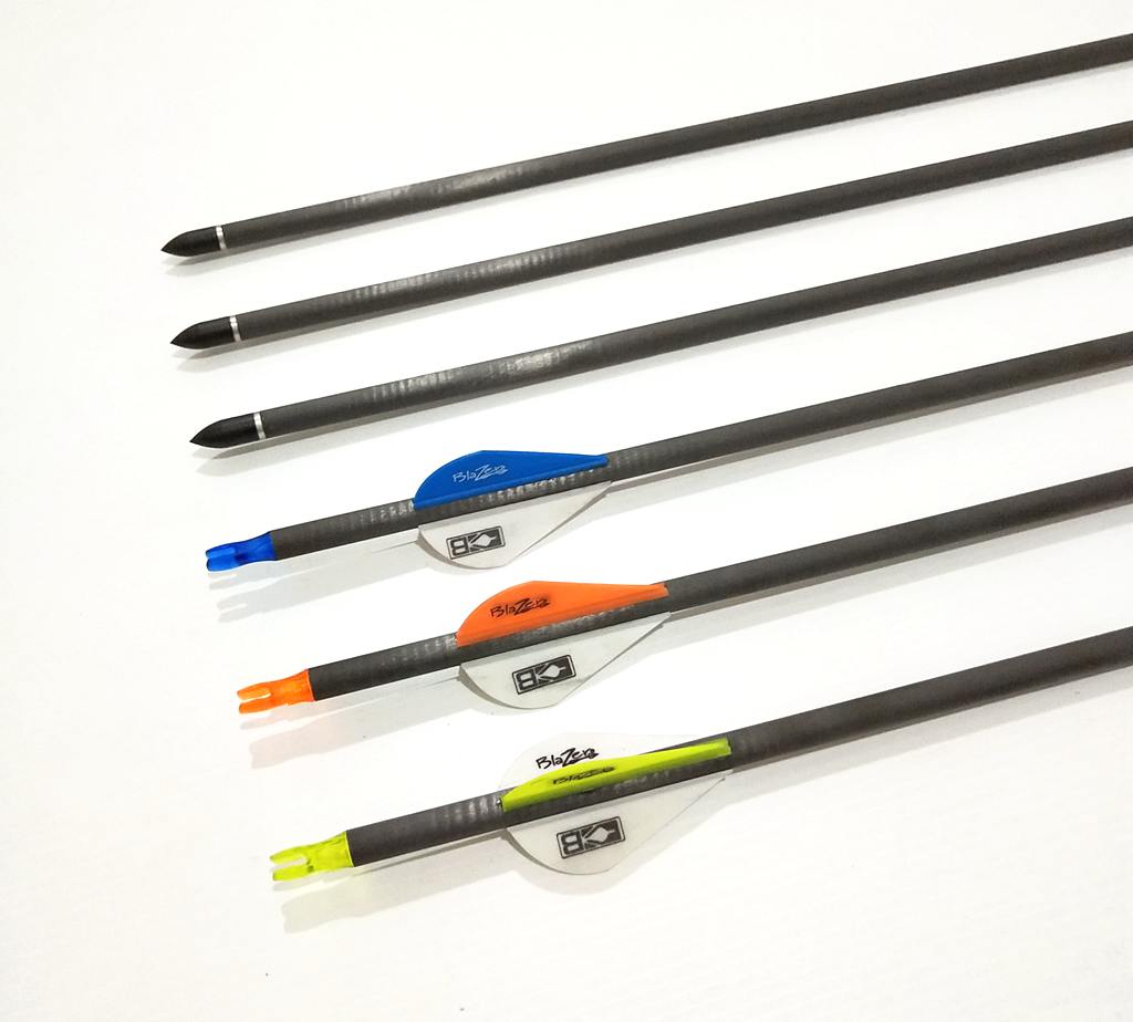 NEW 12 X 31.5" CARBON ARROWS 2" FLETCH Spine 400 COMPOUND OR RECURVE BOW TARGET
